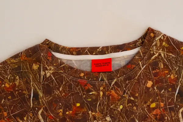 41.622°N, 71.484°W Camouflage